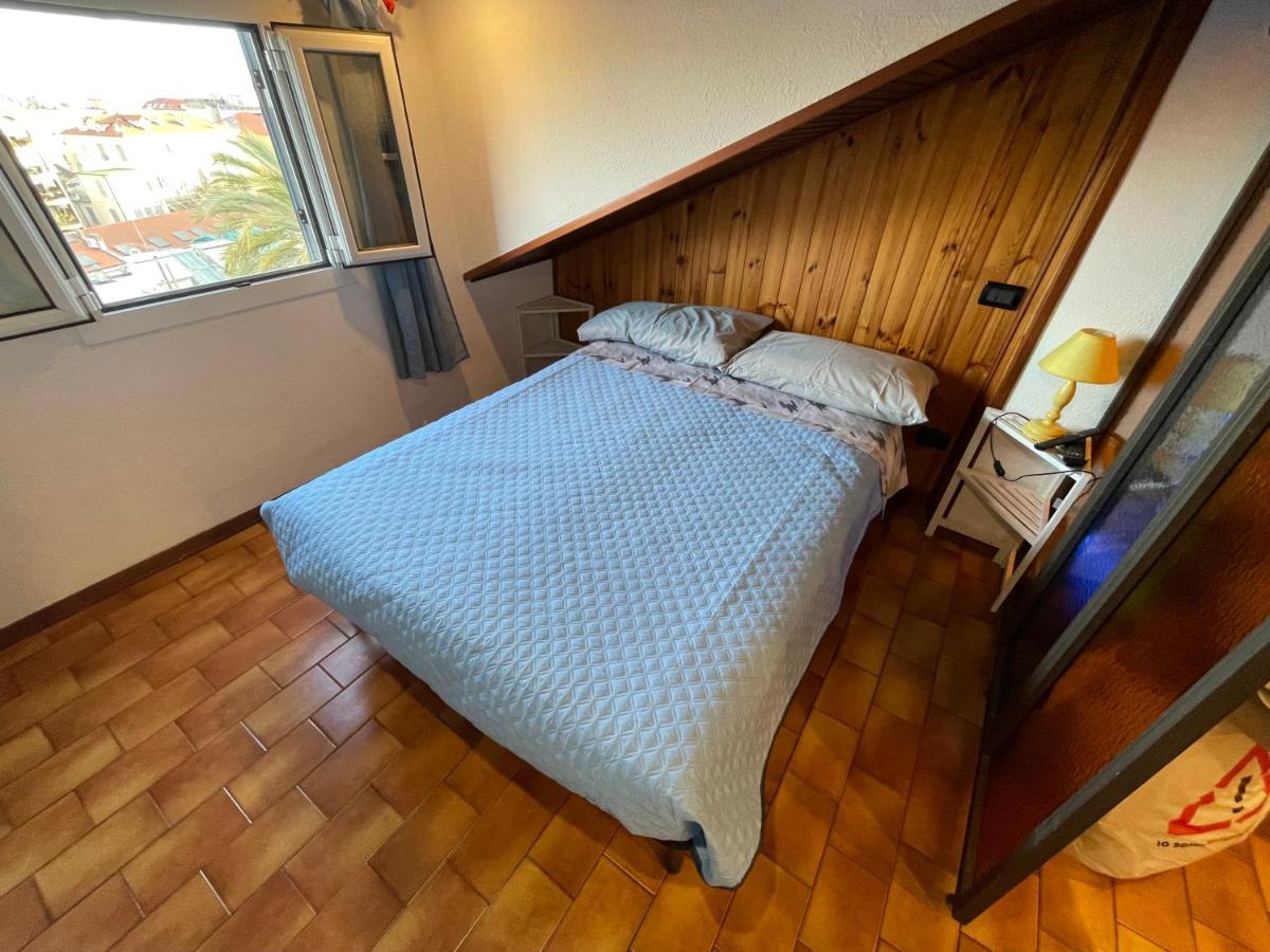 Casa Vacanze Nido Al Mare Sanremo Bagian luar foto