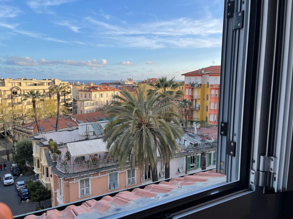 Casa Vacanze Nido Al Mare Sanremo Bagian luar foto