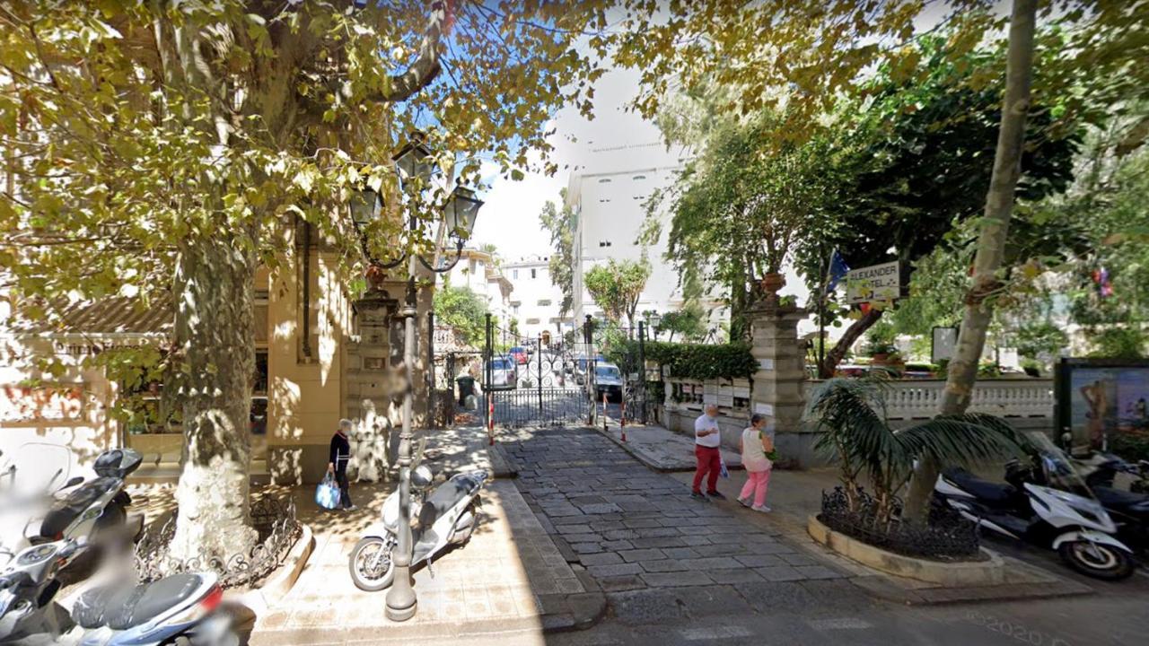 Casa Vacanze Nido Al Mare Sanremo Bagian luar foto